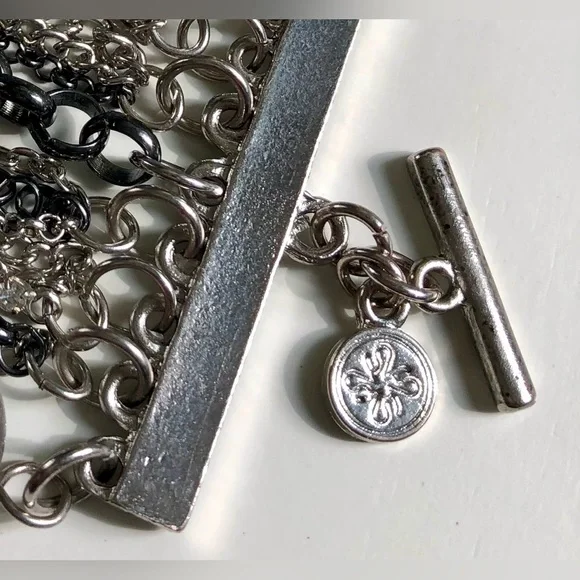 Unique Silver and Black Bracelet - Picture 5 of 6